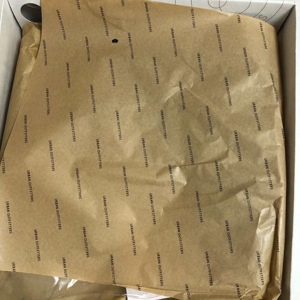 LAST ONE ⭐️ NWT Urban Outfitters Chloe Chelsea Timeless boot (7) - Picture 13 of 14